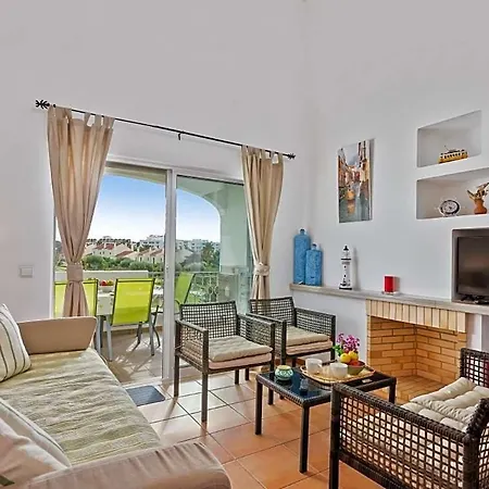 Sleeps 4 With Pool Air Con And Wifi Apartment *
