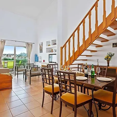 Sleeps 4 With Pool Air Con And Wifi * Vilamoura