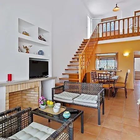 Appartement Sleeps 4 With Pool Air Con And Wifi Vilamoura